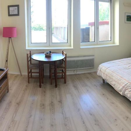 Le Comtois, Studio Au Calme Proche De La Gare Μπεζανσόν Εξωτερικό φωτογραφία